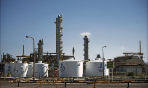 السفير الأميركي في ليبيا: لحماية عائدات النفط