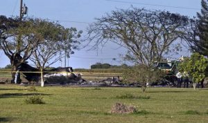 مقتل 4 أشخاص في تحطّم طائرة صغيرة قرب ميامي