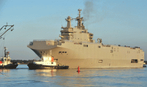 موسكو تمهل فرنسا أسبوعين لتسليمها أول سفينة ميسترال