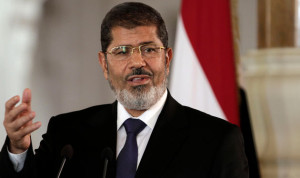 احالة مرسي الى المحاكمة بتهمة تسريب مستندات الى قطر