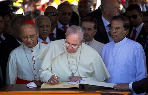 pape Sri Lankan 5