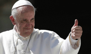 البابا طلب من الاسرة الدولية حماية الفارين من المدن المسيحية في العراق