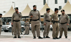 السعودية.. القبض على شخصين يحتالان على كبار السن