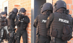 إسبانيا تعتقل 8 أشخاص للاشتباه في انتمائهم لجماعات متشددة