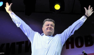 بوروشينكو يعلن فوزه بالرئاسة في أوكرانيا