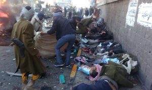 بالصور.. عشرات القتلى والجرحى بانفجار سيارة مفخّخة قرب كلية الشرطة في صنعاء