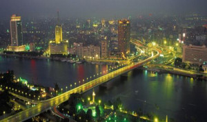 القاهرة تحضّ دولاً أوروبية على رفع حظر السفر